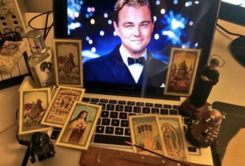 "Santa Katy Jurado, no lo desampares". Foto encontrada en el muro de Gerardo Salcedo.