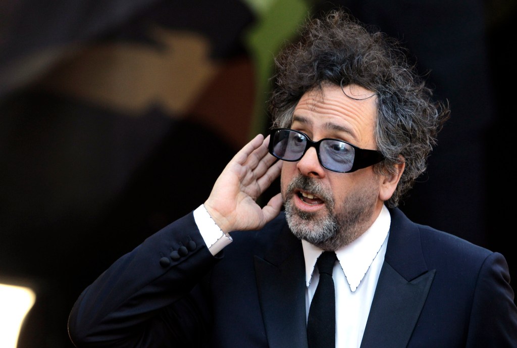 Santo llamando a Tim Burton&nbsp;(VIDEO)