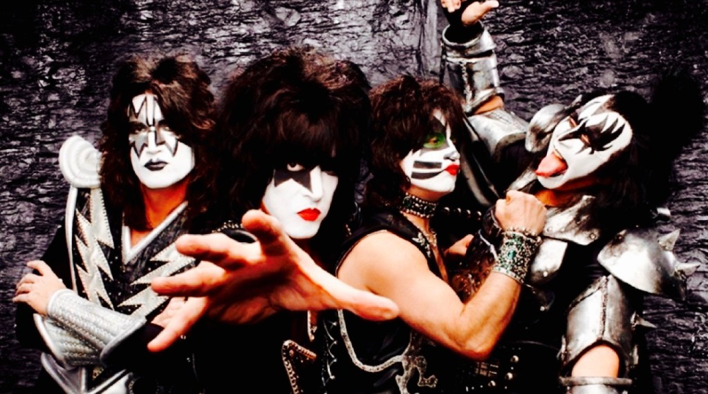 Tatuajes de tus besos llevo en todo mi&nbsp;cuerpo