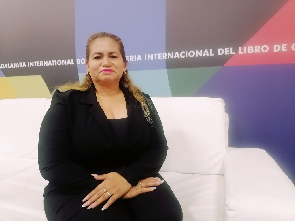 FIL Guadalajara, entre libro censurado y mensaje de paz de Ceci&nbsp;Flores