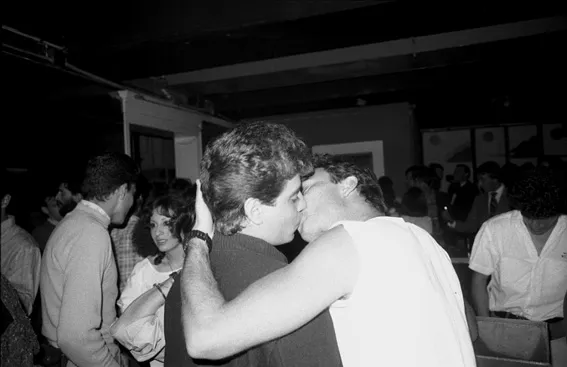 El libro que rescató el recuerdo del bar gay «El&nbsp;Nueve»