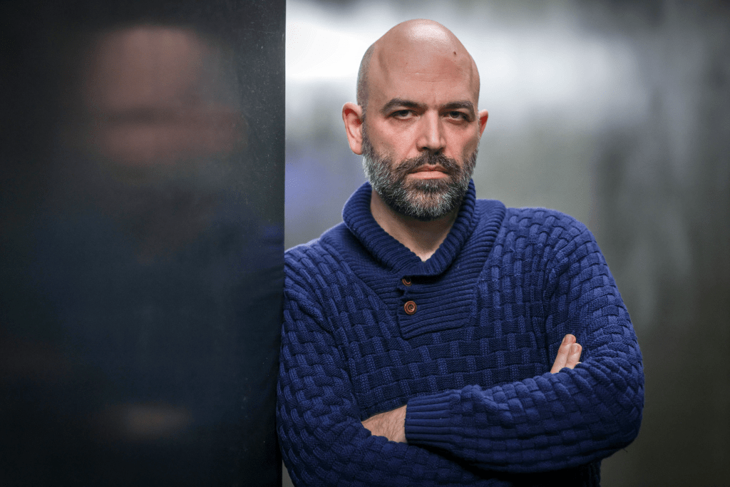 Roberto Saviano, el escritor que grita bajo&nbsp;escolta